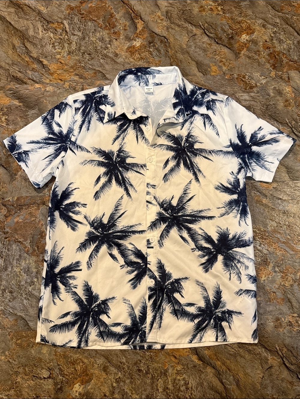Boys youth size 13 Short-Sleeve Palm Print Shirt - White/Navy